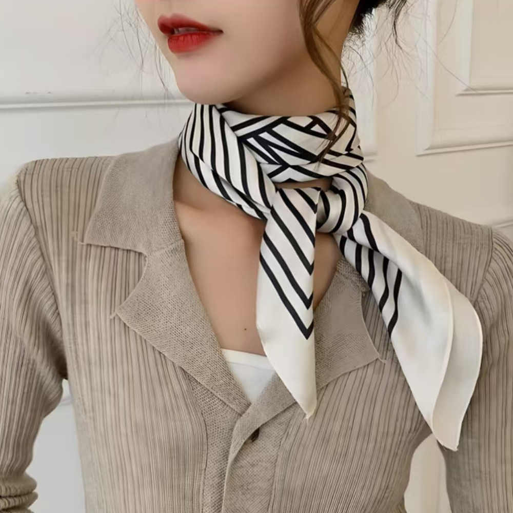 Fashion Square 70cm Black and  - огляд і ціна Silk Tie Striped