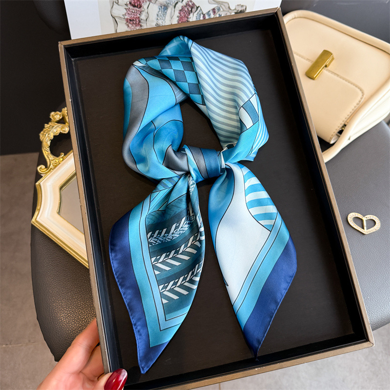 2026 New Geometry Print Silk S - огляд і ціна Silk Neck Scarf